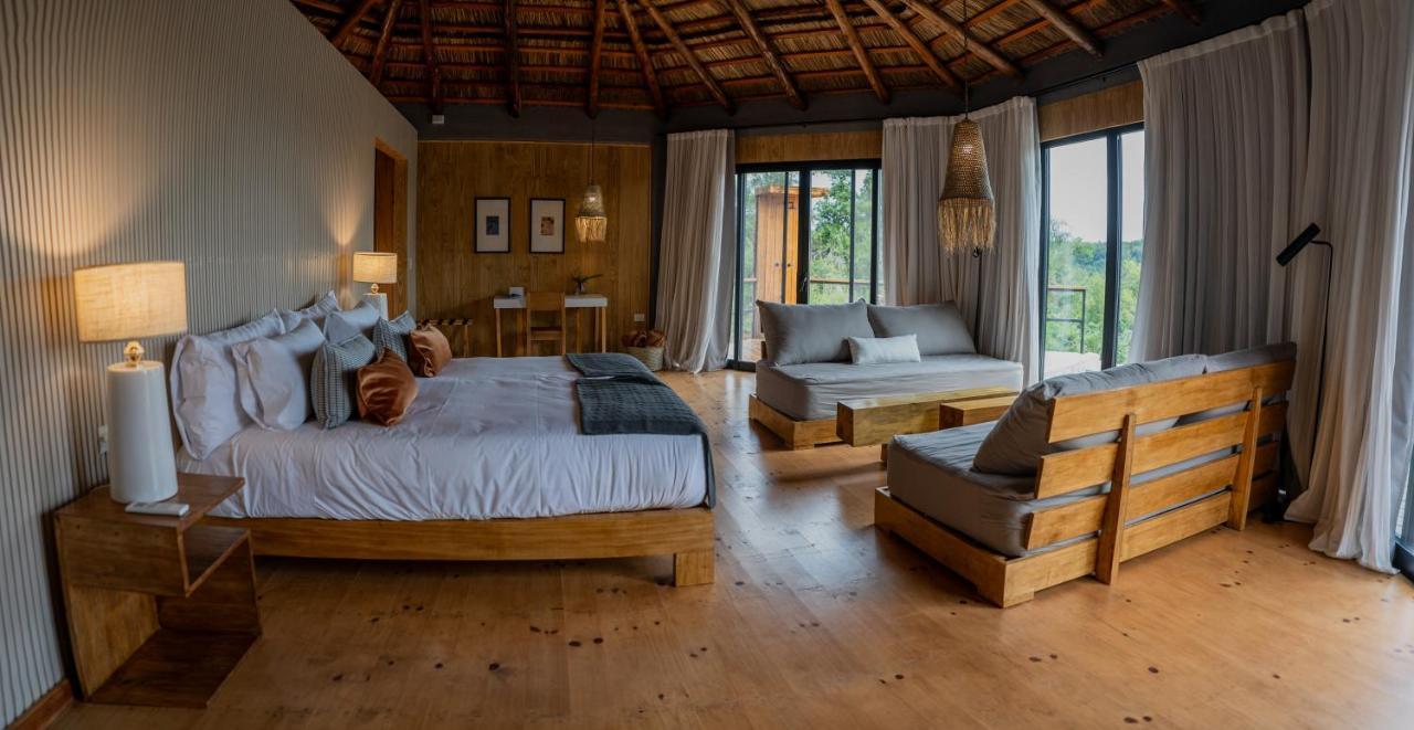 Reserva Natural Iguazu - Pristine Luxury Camp Puerto Libertad Esterno foto